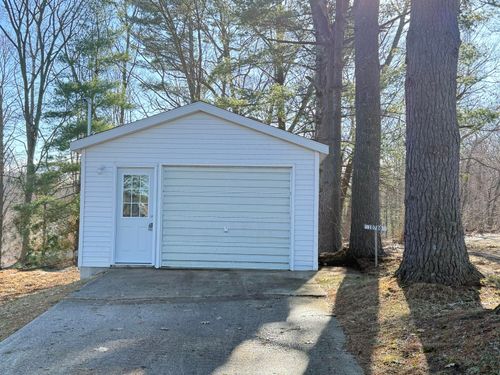 10780 Round Lake Dr, Mecosta, MI, 49332-9794 | Card Image