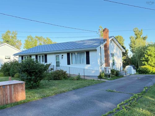 95 Haliburton Rd, Pictou, NS, B0K1H0 | Card Image