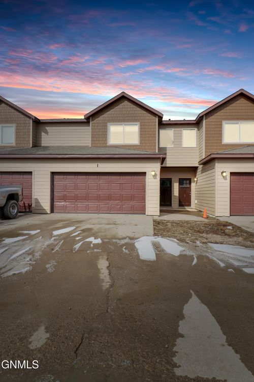 unit-i-5809 Victoria Ave, Williston, ND, 58801-5174 | Card Image