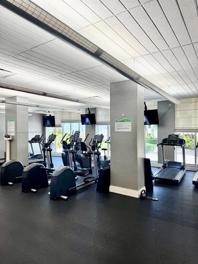 APT-5Y - 3801 S Ocean Dr, Condo with 1 bedrooms, 1 bathrooms and null parking in Hollywood FL | Image 31