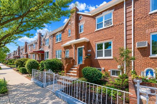 2024 Haring St, Brooklyn, NY, 11229-4016 | Card Image