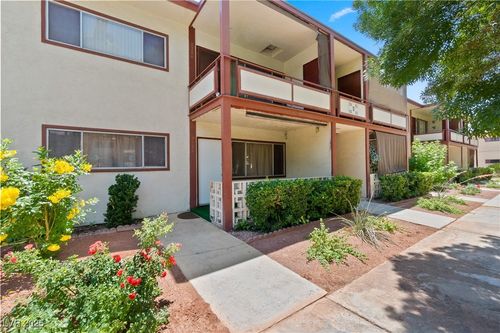 d104-350 E Desert Inn Rd, Las Vegas, NV, 89109-9025 | Card Image