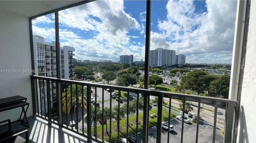 apt-807-800 Parkview Dr, Hallandale Beach, FL, 33009-2997 | Card Image