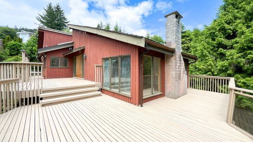 568 St. Andrews Pl, West Vancouver, BC, V7S1V8 | Card Image