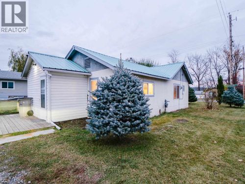 403 Hartley Street, Quesnel, BC, V2J1W7 | Card Image