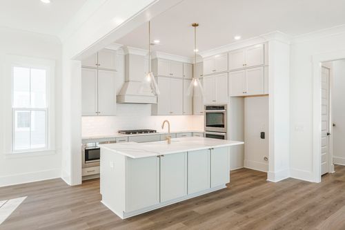 1360 Lucinda Dr, Mount Pleasant, SC, 29466-9135 | Card Image