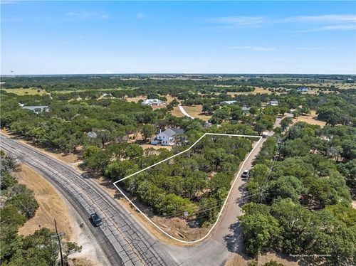 2764 Garrett Ln, China Spring, TX, 76633-2821 | Card Image