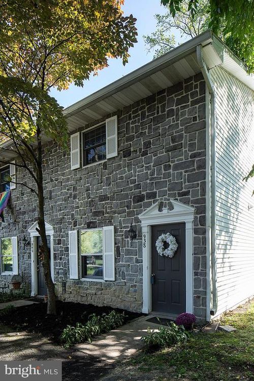 938 Grantham Road, Mechanicsburg, PA, 17055 | Card Image