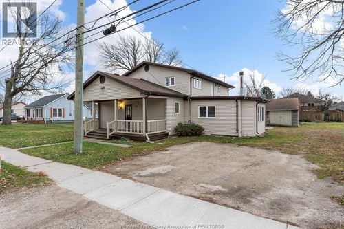 {{alt}} | Card Image