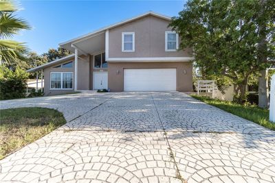 107 Causeway Boulevard, House other with 4 bedrooms, 3 bathrooms and null parking in Belleair Beach FL | Image 1