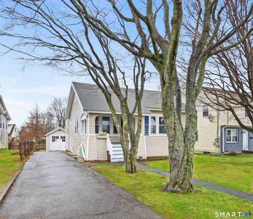 17 Reservoir Ave, Norwalk, CT, 06850-3003 | Card Image
