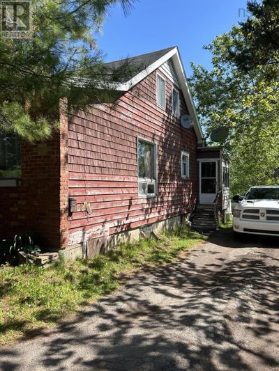 152 Cordova St, House other with 3 bedrooms, 1 bathrooms and null parking in Amherst NS | Image 3