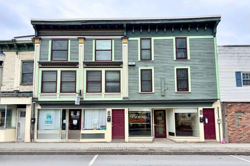 136 North St, Bennington, VT, 05201-1825 | Card Image
