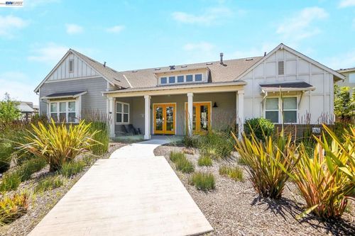 8550 Boardwalk Way, Newark, CA, 94560-3318 | Card Image