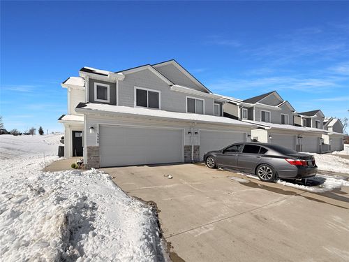 5908 Nw 90th St, Johnston, IA, 50131 | Card Image