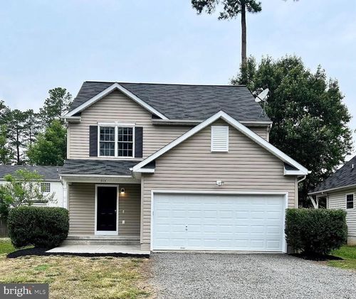 313 3rd St, Colonial Beach, VA, 22443-1824 | Card Image