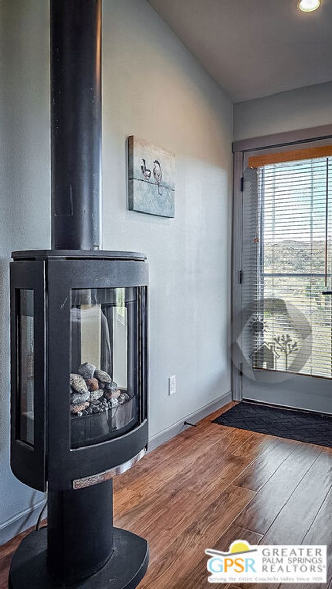 57795 Santa Barbara Dr, House other with 2 bedrooms, 2 bathrooms and 10 parking in Yucca Valley CA | Image 28