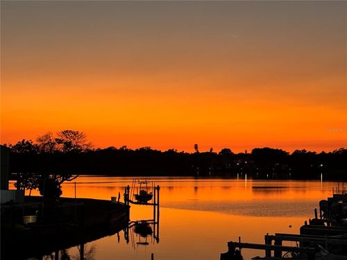 apt-d-5037 Starfish Dr Se, ST PETERSBURG, FL, 33705-4837 | Card Image