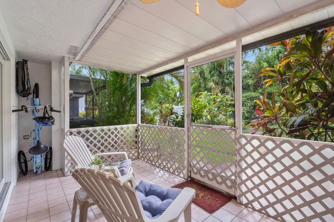2116 Ne 44 Th St, Townhouse with 2 bedrooms, 2 bathrooms and null parking in Lighthouse Point FL | Image 8