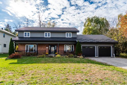 {{alt}} | Card Image