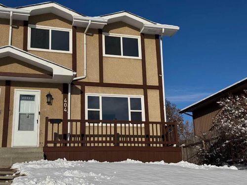 404 Pinehill Rd Ne, Calgary, AB, T1Y2M6 | Card Image