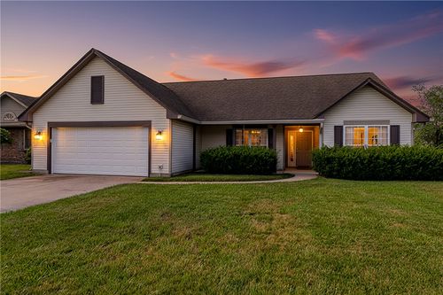 1034 Meadowrun Rd, Englewood, OH, 45322-2233 | Card Image