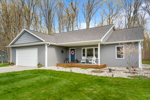 5404 Barney Rd, Traverse City, MI, 49684-8314 | Card Image