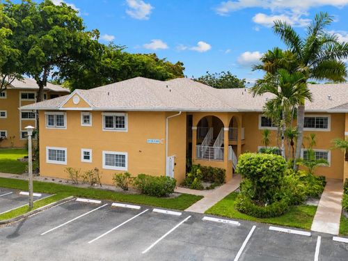 c103-811 Se 4th Ave, Dania Beach, FL, 33004-4460 | Card Image