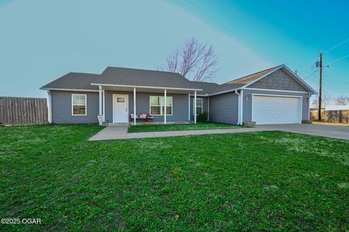 1602 Kymberlee Ln, Joplin, MO, 64801-5880 | Card Image