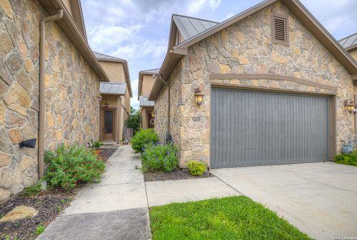 1029 Gruene Rd, New Braunfels, TX, 78130-3171 | Card Image
