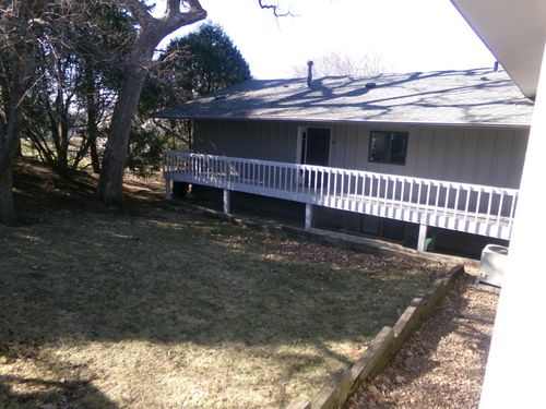 2 Hazeltine Est, Chaska, MN, 55318-1039 | Card Image