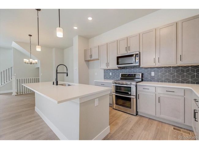 5962 Rendezvous Pkwy, Townhouse with 3 bedrooms, 3 bathrooms and null parking in Timnath CO | Image 12
