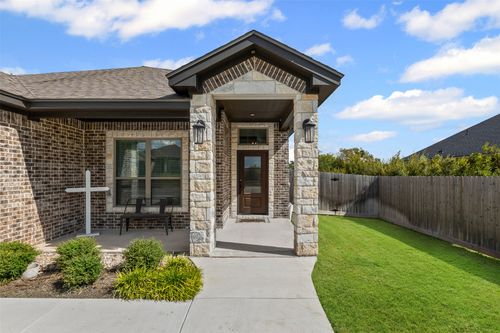 707 Eagle Pass Dr, Salado, TX, 76571-6672 | Card Image