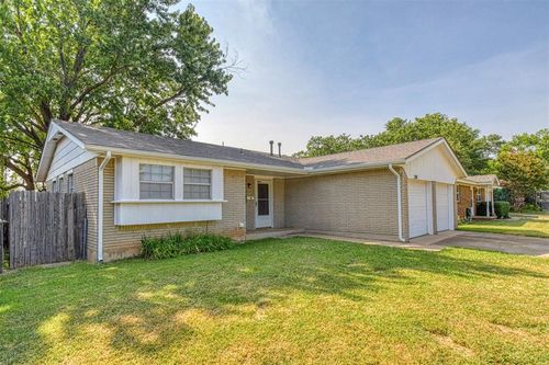 224 Atterberry Dr, Norman, OK, 73071-3202 | Card Image