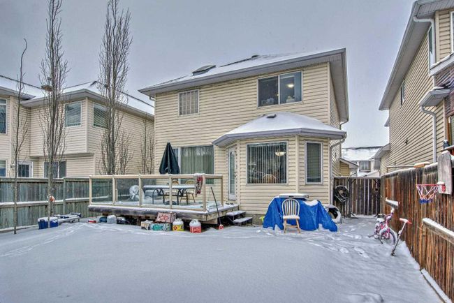 121 Coral Reef Close Ne, Home with 4 bedrooms, 3 bathrooms and 4 parking in Calgary AB | Image 35