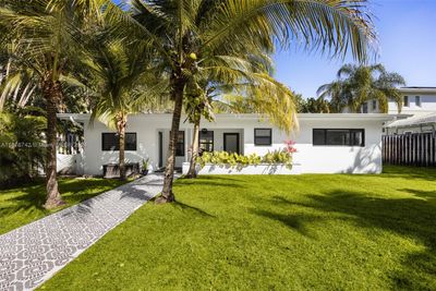 4191 Braganza Ave, House other with 3 bedrooms, 3 bathrooms and null parking in Coconut Grove FL | Image 1