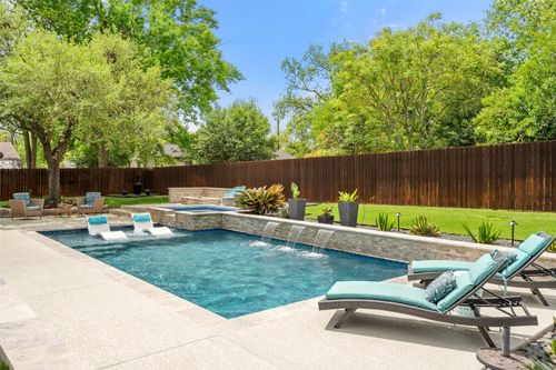 1614 S College St, Georgetown, TX, 78626-7004 | Card Image