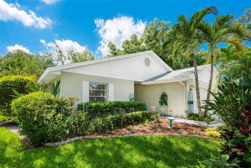 4888 Oak Run Dr, SARASOTA, FL, 34243-3542 | Card Image
