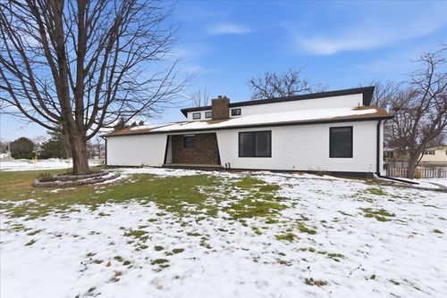 89 3rd St Street, Hudson, IA, 50643 | Card Image