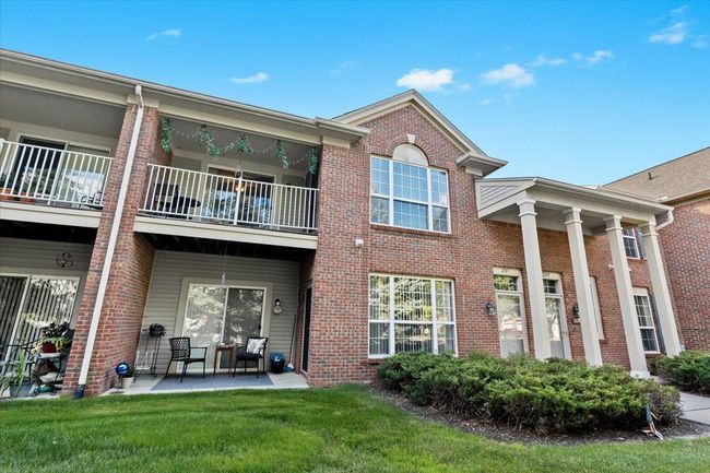 2209 Saratoga Blvd, Condo with 2 bedrooms, 2 bathrooms and null parking in Commerce Twp MI | Image 20