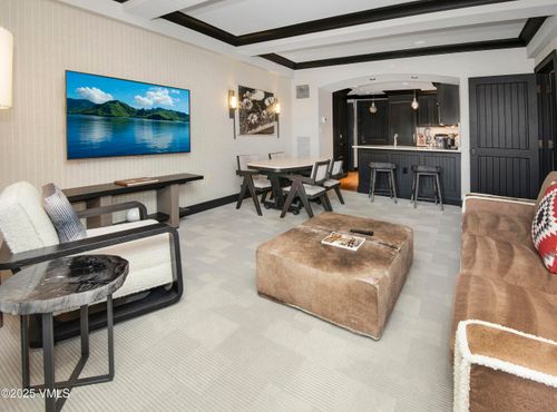 hs759-130 Daybreak Rdg, Beaver Creek, CO, 81620-5404 | Card Image