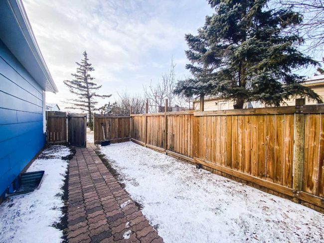 4405 47 Street, Home with 2 bedrooms, 1 bathrooms and 2 parking in Spirit River AB | Image 30