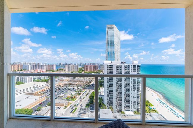 2906 - 16699 Collins Ave, Condo with 3 bedrooms, 2 bathrooms and null parking in Sunny Isles Beach FL | Image 41