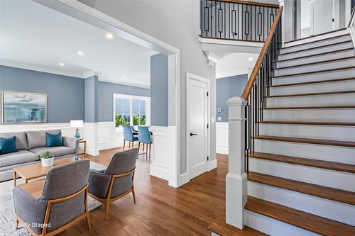 22 N Maryland Ave, Port Washington, NY, 11050-2907 | Card Image