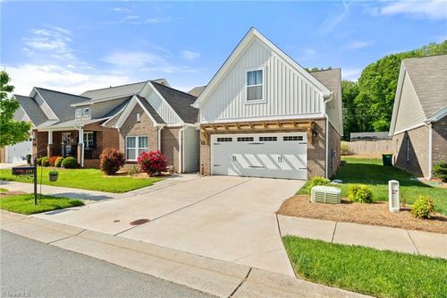 125 Broad Meadow Ct, Rural Hall, NC, 27045-9892 | Card Image