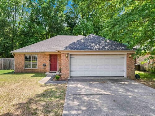 13 Thomas Cir, Greenbrier, AR, 72058-9571 | Card Image