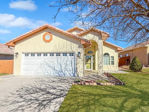 4901 Briarcrest Dr, Pueblo, CO, 81005-5591 | Card Image