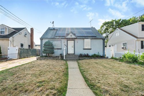 740 Barry Place, Hempstead, NY, 11553 | Card Image