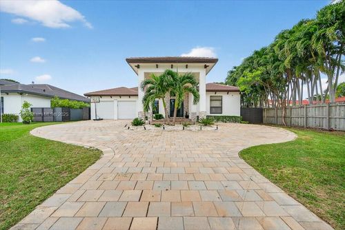 19200 Belview Dr, Cutler Bay, FL, 33157 | Card Image