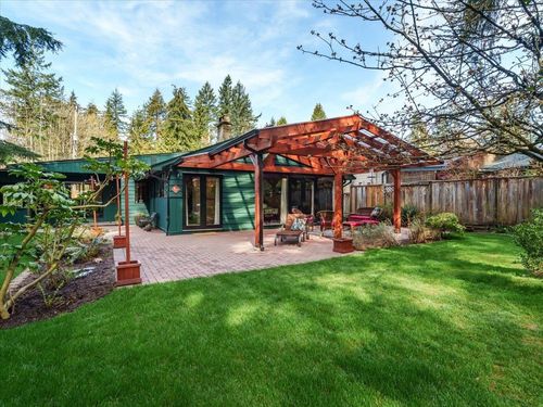 1036 Mountain Highway, North Vancouver, BC, V7J2L9 | Card Image